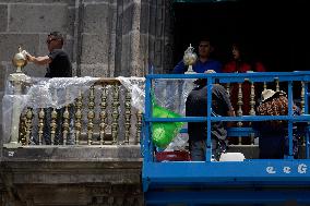 Mothers And Relatives Of Femicide Victims Demand Justice Outside The National Palace In Mexico City