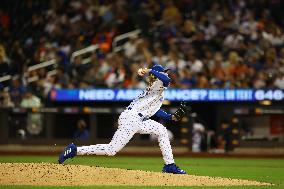 Texas Rangers v New York Mets