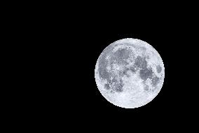 The Last Super Blue Moon Until 2037 In Milan