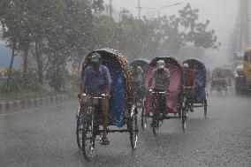 Daily Life In Dhaka