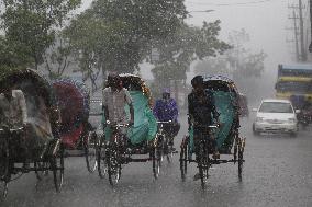 Daily Life In Dhaka