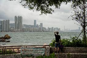 Hong Kong Typhoon Saola
