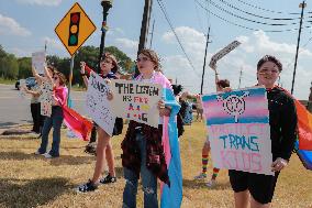 Pro-LGBT Demonstrators Protest New Katy ISD Gender Identity Policy