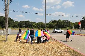 Pro-LGBT Demonstrators Protest New Katy ISD Gender Identity Policy