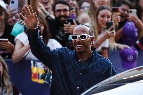 Titolo: Mercedes Driver Lewis Hamilton Meets Fans In The Tommy Hilfiger Store At The 2023 Formula 1 Pirelli Italian Grand Prix I