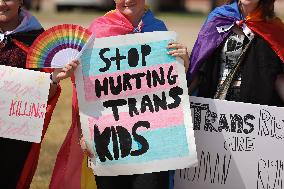 Pro-LGBT Demonstrators Protest New Katy ISD Gender Identity Policy