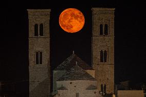 Super Blue Moon In Molfetta