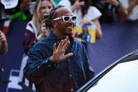 Titolo: Mercedes Driver Lewis Hamilton Meets Fans In The Tommy Hilfiger Store At The 2023 Formula 1 Pirelli Italian Grand Prix I