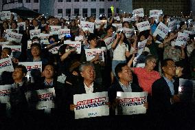 Candlelight Vigil To Condemn Yoon Suk-Yeol Government