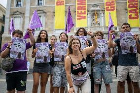 Women Rally Over Kiss Row Across Spain