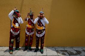 Ritual Ceremony Of Voladores Of Mexico