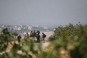 Intense Clashes Between Tribal Fighters And The Syrian Democratic Forces (SDF)