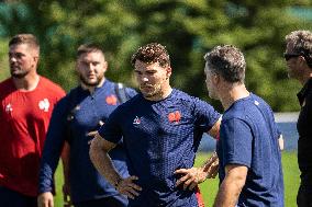 President Macron Meets The French Rugby Team - Rueil-Malmaison