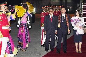 Japan PM Kishida begins weeklong trip to Indonesia, India