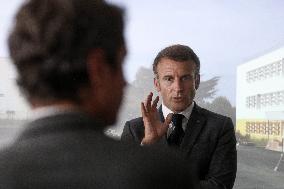 President Macron Visits Daniel-Argote Middle School - Orthez