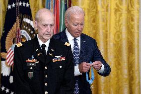 Joe Biden awards the Medal of Freedom - Washington