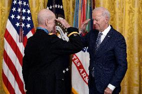 Joe Biden awards the Medal of Freedom - Washington