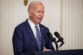 DC: President Biden Awards the Medal of Honor to US Army Captain Larry Taylor