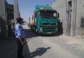MIDEAST-GAZA-RAFAH-GOODS-EXPORTING-SUSPENSION