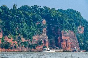 Tourists Visit The World Heritage Site Leshan Giant Buddha in Leshan