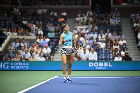US Open - Quarter Final Muchova v Cirstea