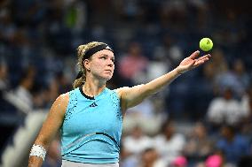 US Open - Quarter Final Muchova v Cirstea