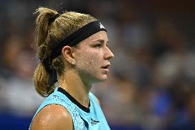 US Open - Quarter Final Muchova v Cirstea