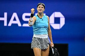 US Open - Quarter Final Muchova v Cirstea