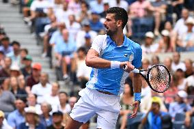 US Open - Quarter Final Muchova v Cirstea
