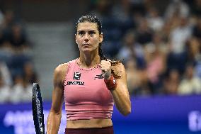 US Open - Quarter Final Muchova v Cirstea