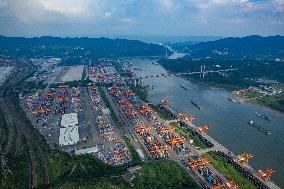 Guoyuan Port Trade Growth in Chongqing