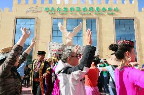 CHINA-XINJIANG-TAXKORGAN-TOURIST SERVICE (CN)