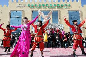 CHINA-XINJIANG-TAXKORGAN-TOURIST SERVICE (CN)