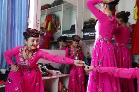 CHINA-XINJIANG-TAXKORGAN-TOURIST SERVICE (CN)