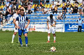 Unirea Dej v Gloria Buzau - Romania Liga 2