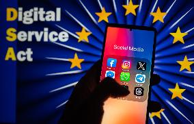 EU - Digital Service Act - Social Media - Photo Illustration