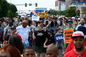 Thousands Participate in AFL-CIOs annual Tri-State Labor Day Parade in Philadelphia, PA