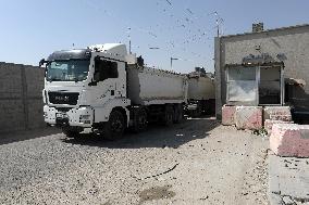 Palestinian Trucks In Front Of The Kerem Shalom Commercial Crossing, In Gaza Strip