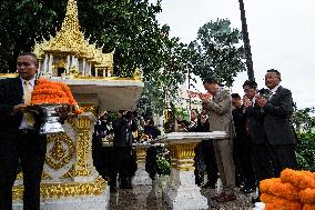 Thai Prime Minister Thavisin Chairs A Cabinet Meeting.