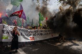 Strike Of Educational Workers In Catalonia.