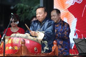 Chinese Musicians Perform During The Toronto Chinatown Festival