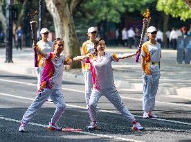 (SP)CHINA-HANGZHOU-ASIAN GAMES-TORCH RELAY (CN)