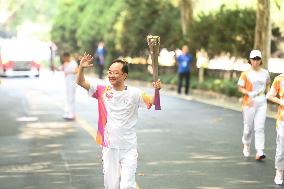 (SP)CHINA-HANGZHOU-ASIAN GAMES-TORCH RELAY (CN)