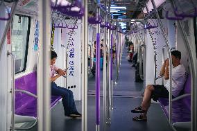 (SP)CHINA-HANGZHOU-19TH ASIAN GAMES-SUBWAY TRAIN (CN)