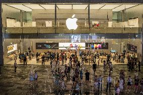 Customers Experience Apple Products at An Apple Store in Chengdu, China
