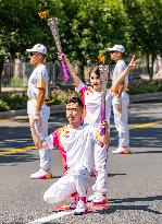 (SP)CHINA-HUZHOU-ASIAN GAMES-TORCH RELAY (CN)