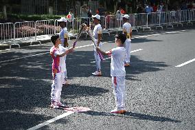 (SP)CHINA-HUZHOU-ASIAN GAMES-TORCH RELAY (CN)