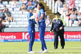 England Women v Sri Lanka Women - 1st Metro Bank ODI