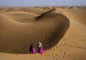 CHINA-XINJIANG-KASHGAR-DESERT-SCENERY (CN)