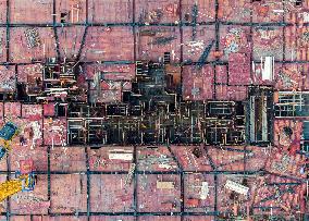 Workers Work At A Real Estate Construction Site in Huai'an